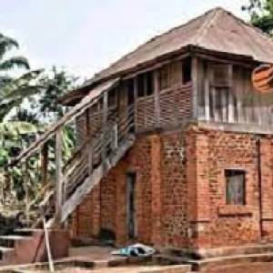 HRH Ogbuefi Ojiako Ezenne House