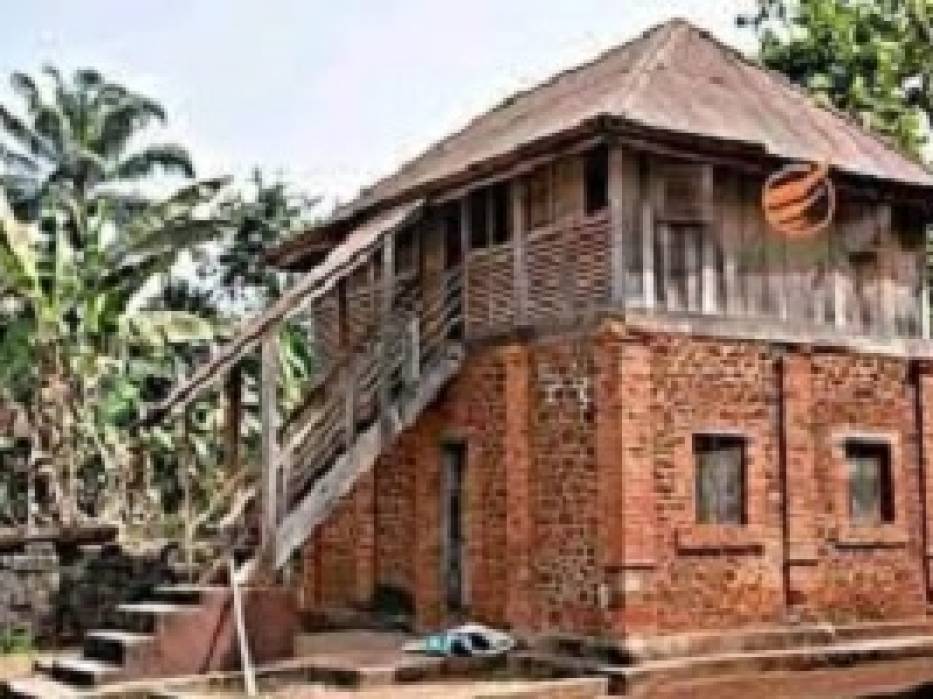 HRH Ogbuefi Ojiako Ezenne House